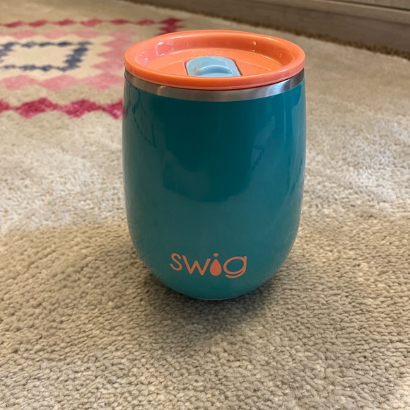 Swig Life Wine Tumbler - Picture 1 of 3